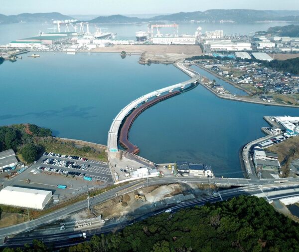 伊万里港に「七ツ島大橋」が開通しました。